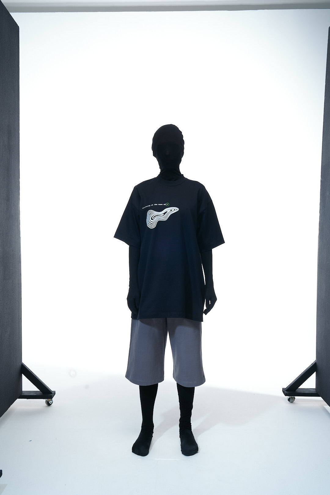 Shorts "Oversized Silhouette" in Concrete Gray