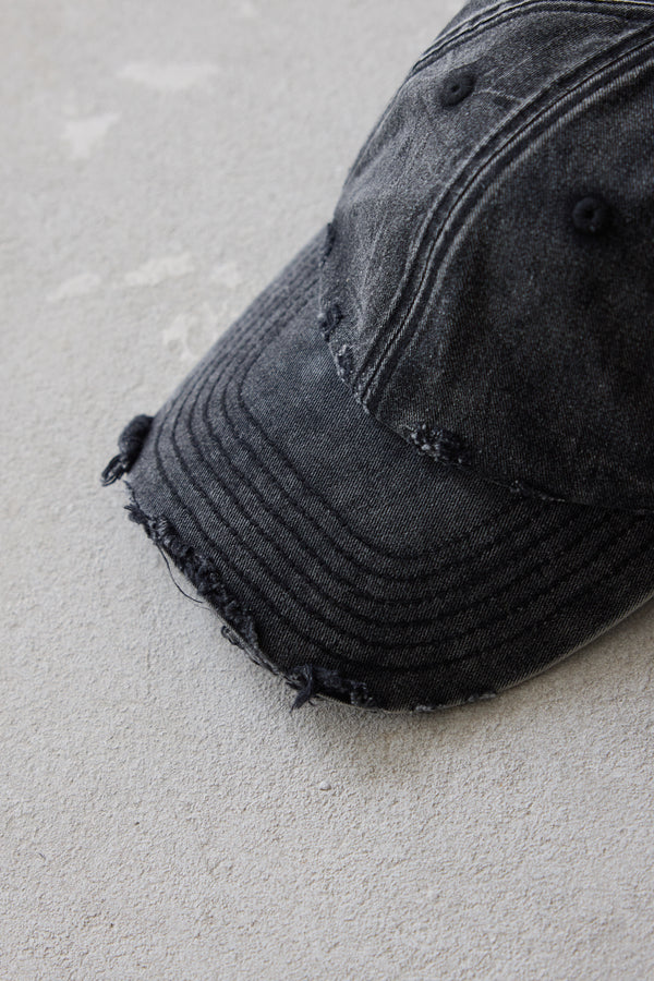 Baseball Cap in Faded Gray