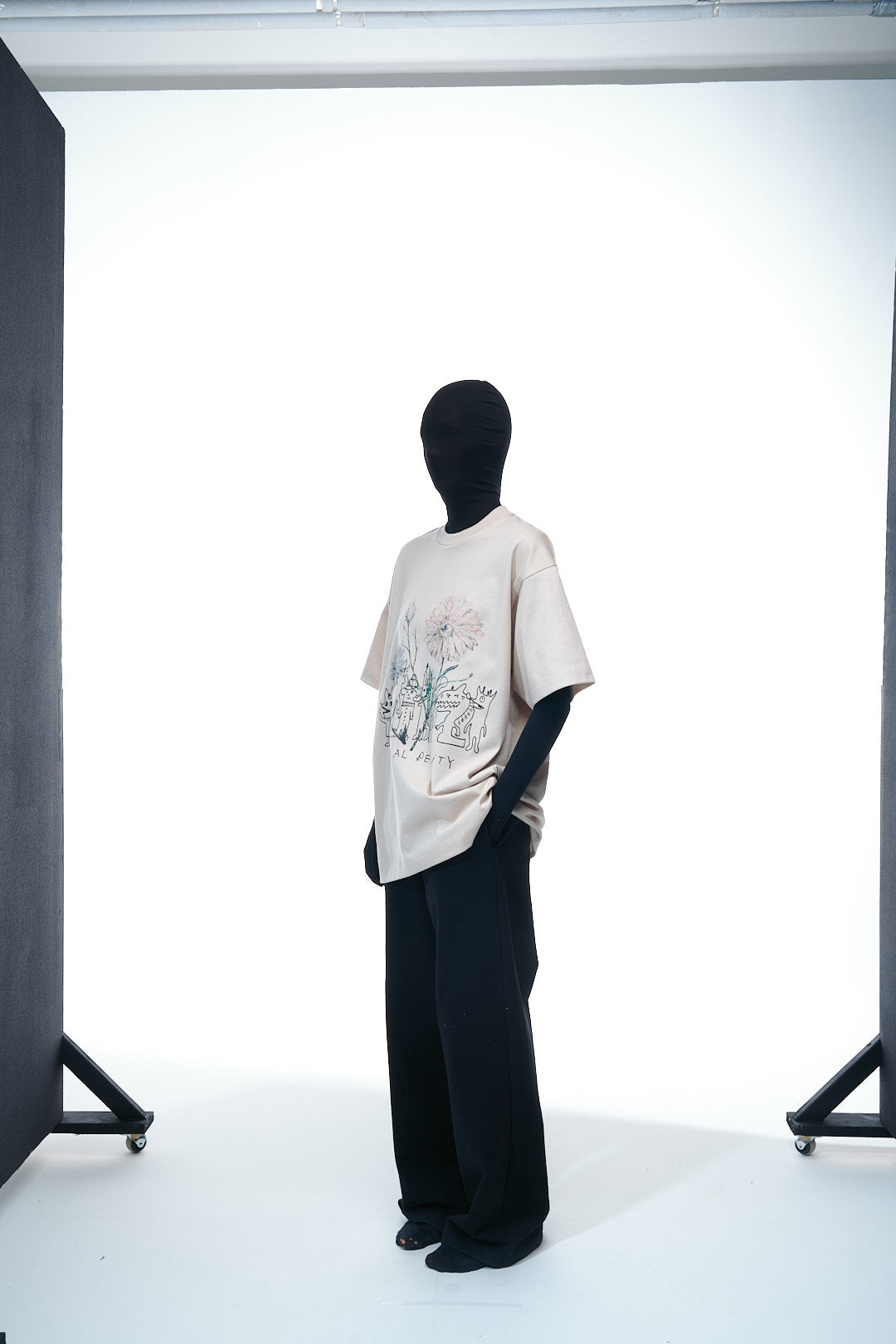 T-Shirt "Fictional Reality"